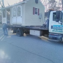 Wayne's Easy Going Towing