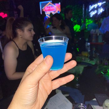 La Mesa Miami - Free Ya Tu Sabes shot - Cocktail Bars Near Me - Miami, Florida