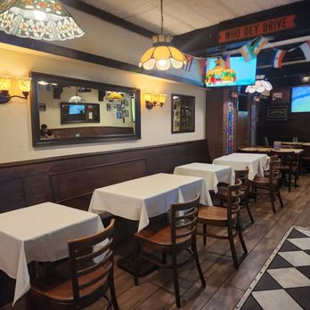 The Bottom Line - Inside seating - American Near Me - Washington, DC, District of Columbia The Bottom Line - Inside seating - American Near Me - Washington, DC, District of Columbia