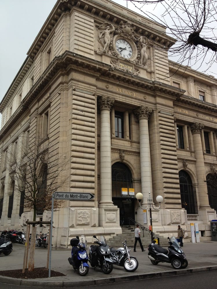LA POSTE Rue du Mont Blanc 1, Genève, Switzerland Post Offices Yelp
