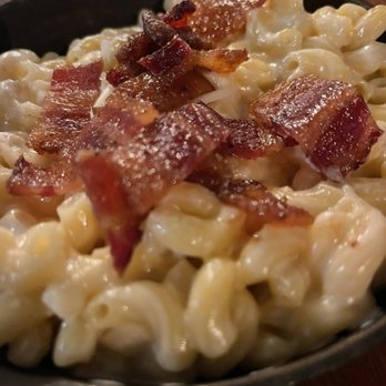 3West Alehouse & Grill - Mac and cheese with candied bacon  SO good! - Sports Bars Near Me - Temple, Texas