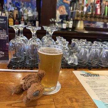 Off Broadway Taproom - Country Boy Cougar Bait Golden Ale - Beer Bar Near Me - Madison, Indiana