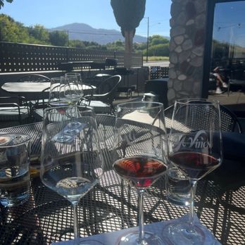 DA Vines Vineyard Wines & Bistro - Wine Tasting Room Near Me - Cottonwood, Arizona DA Vines Vineyard Wines & Bistro - Wine Tasting Room Near Me - Cottonwood, Arizona