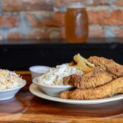 Collins River BBQ & Cafe