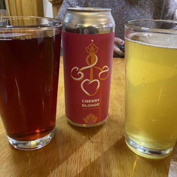 Cove & Craft - Cherry Blonde of FairPlay, CO and Highside Frisco Disco Sour - Pizza Near Me - Dillon, Colorado