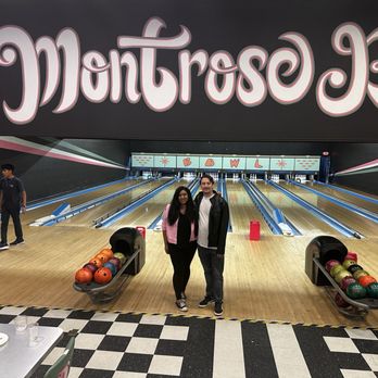 Montrose Bowl - Retro bowling - Bowling Near Me - Montrose, California Montrose Bowl - Retro bowling - Bowling Near Me - Montrose, California