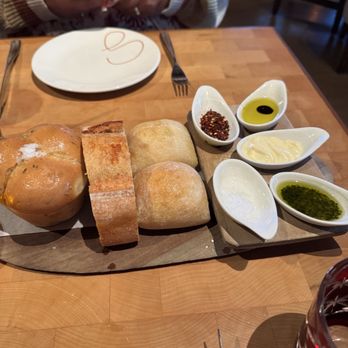 GIADA - Bread plate - Italian Near Me - Las Vegas, Nevada GIADA - Bread plate - Italian Near Me - Las Vegas, Nevada