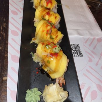 Okinii - Tropical roll - Sushi Bars Near Me - New York, New York Okinii - Tropical roll - Sushi Bars Near Me - New York, New York