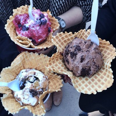 Cold Stone Creamery by null