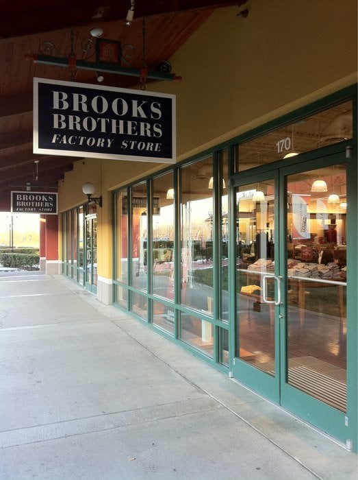BROOKS BROTHERS FACTORY OUTLET Updated March 2025 170 Outlet Village Blvd, Lebanon