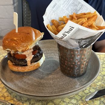 Et Voila - Et Voila Burger Meyer Ground Beef - French Near Me - Washington, DC, District of Columbia