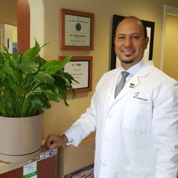 Family & Cosmetic Dentistry - J Guillermo Sanchez - Dr. Guillermo Sanchez