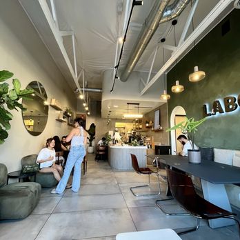 Labora - Kearny Mesa - Interior on a slower day - Coffee & Tea Near Me - San Diego, California Labora - Kearny Mesa - Interior on a slower day - Coffee & Tea Near Me - San Diego, California