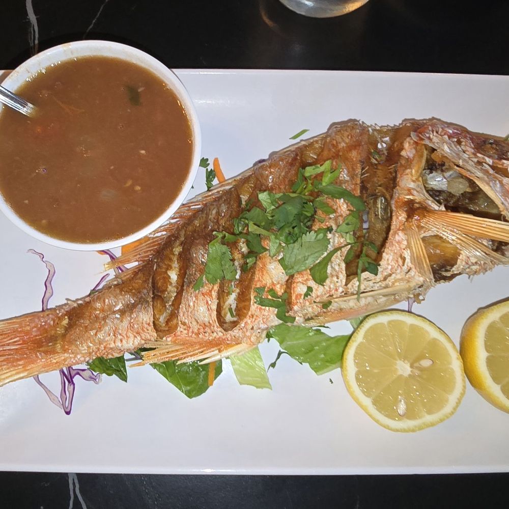 Pio Pio - Red Snapper Special with beans - Colombian Near Me - Charlotte, North Carolina Pio Pio - Red Snapper Special with beans - Colombian Near Me - Charlotte, North Carolina