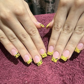 Royal Nails & Spa - Gorgeous yellow tiger short set! - Nail Salons Near Me - Santa Rosa, California