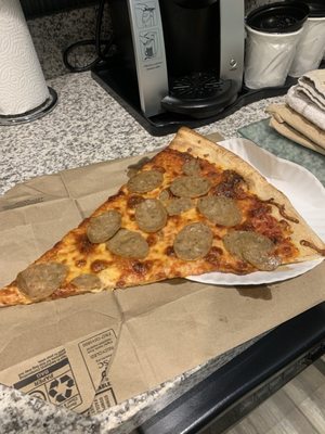 Benny Ravello's by null