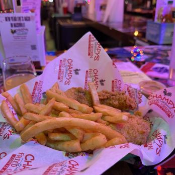 Champy's Chicken - Chicken finger basket - Southern Near Me - Nashville, Tennessee