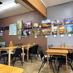 Fresh Twisted Cafe - Interior with local artist items