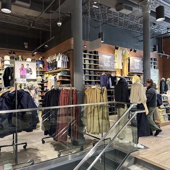 MUJI SOHO - Fashion Near Me - New York, New York