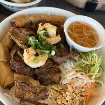 Pho Mai Cali - N8. House Rice Vermicelli ( pork, egg rolls & shrimp) Tasty! - Vietnamese Near Me - Santee, California