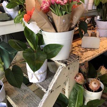 Coogee Pavilion - Flower shop at the front - Mediterranean Near Me - Coogee, NSW