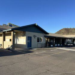 Phoenix Metro Rv Park - Office clubhouse restrooms & showers by the entrance