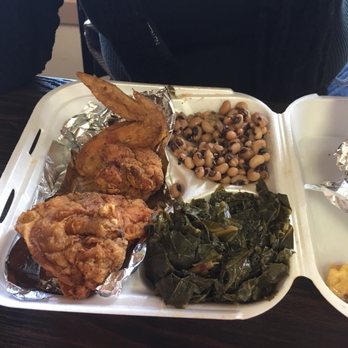R Kitchen - Soul Food Near Me - Lakewood, California