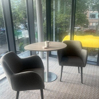 Maldron Hotel Kevin Street - Sitting area - Hotels Near Me - Dublin, D Maldron Hotel Kevin Street - Sitting area - Hotels Near Me - Dublin, D