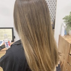 Sola Salon - Subtle balayage