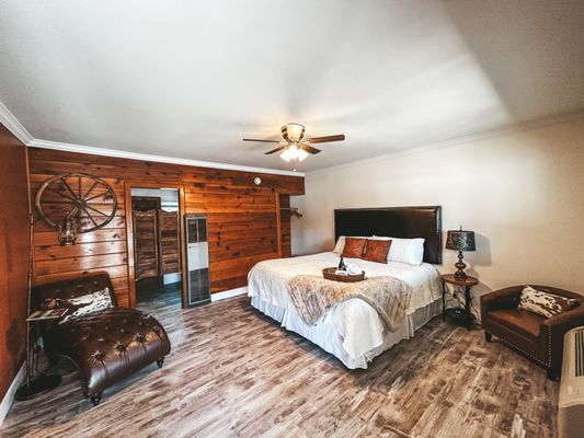 Woody Mountain Campground and Bed & Breakfast by null