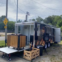 Cordova Pit Stop Food Truck Park - Venezuelan food truck