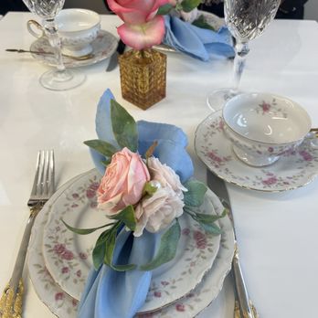 Posh Teatime Co - Fancy table setting - Tea Rooms Near Me Posh Teatime Co - Fancy table setting - Tea Rooms Near Me