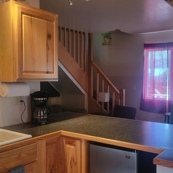 Talkeetna Eastside Cabins - Kitchenette and living area- WIFI included of the Nook - Vacation Rentals Near Me - Talkeetna, Alaska
