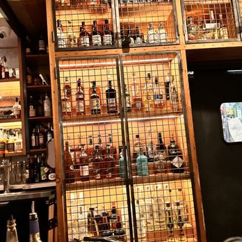 Dolores  - Local hangout.... - Cocktail Bars Near Me - Long Beach, California