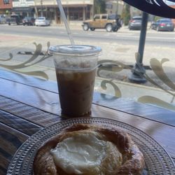 Gypsyqueens Java - Cheese danish, and a iced lavender latte