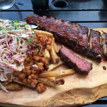 Hunters Landing - Ribs platter - Comfort Food Near Me - Toronto, Ontario Hunters Landing - Ribs platter - Comfort Food Near Me - Toronto, Ontario
