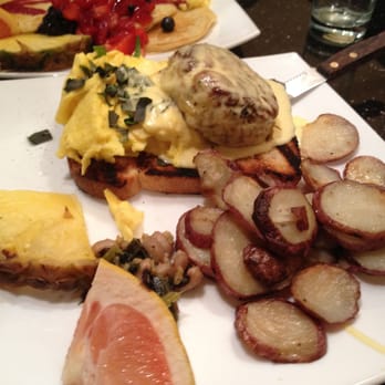 Kramers - Crab Cake Benedict - Bookstores Near Me - Washington, DC, District of Columbia