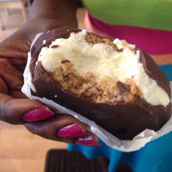 Sweet and Shavery - $1.50 oatmeal custard sammich! - Desserts Near Me - Davis, California Sweet and Shavery - $1.50 oatmeal custard sammich! - Desserts Near Me - Davis, California