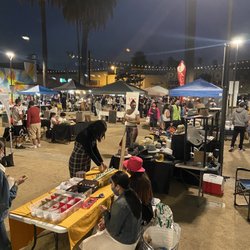 Tianguiz Cultural - A vies of some of the vendors