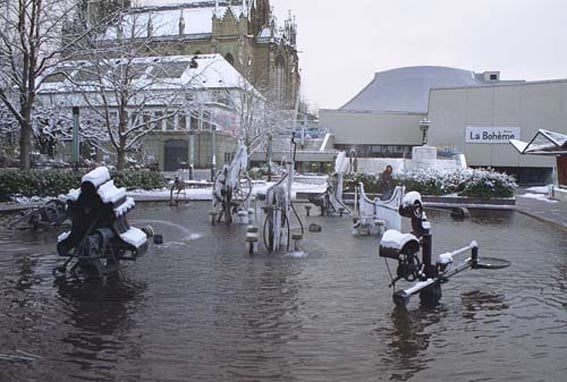 Tinguely Fountain by null