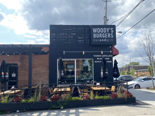 Woody's Burgers by null