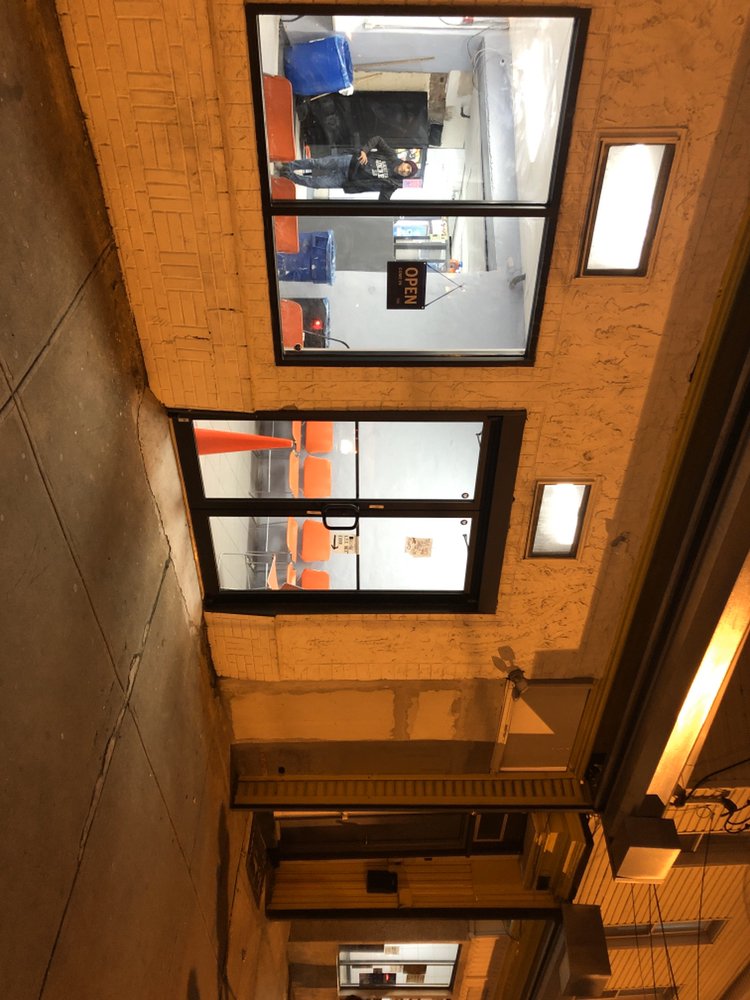 JUNCTION LAUNDROMAT Updated July 2024 11 Photos 739 Grand St