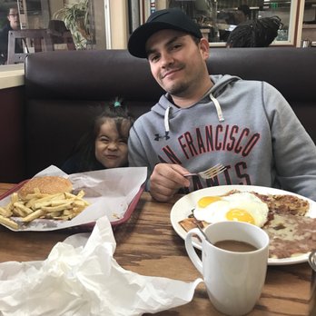 Bajis Cafe - Breakfast & Brunch Near Me - Mountain View, California