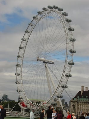 London Eye by null