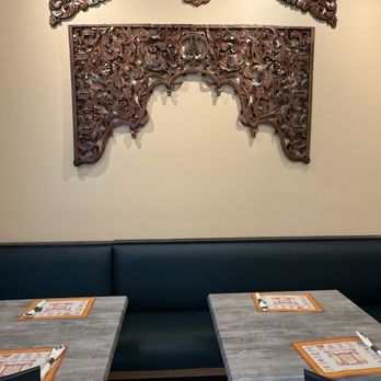 Pho Thom - Interior Dining, with Atmosphere! - Thai Near Me - College Park, Maryland Pho Thom - Interior Dining, with Atmosphere! - Thai Near Me - College Park, Maryland