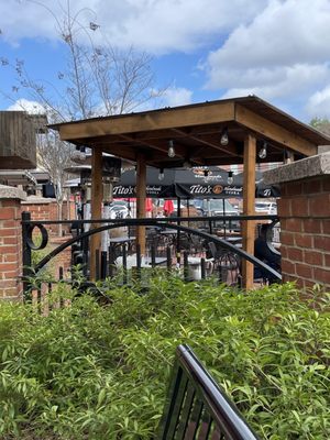 McCray's Tavern by null