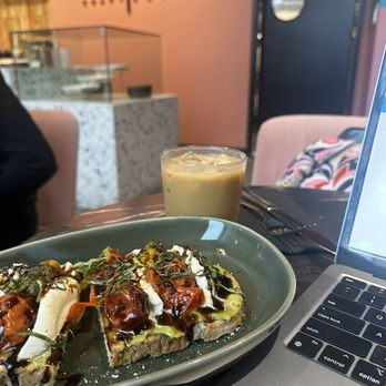 Stemma Craft Coffee - Burrata - Coffee Roasteries Near Me - Orlando, Florida