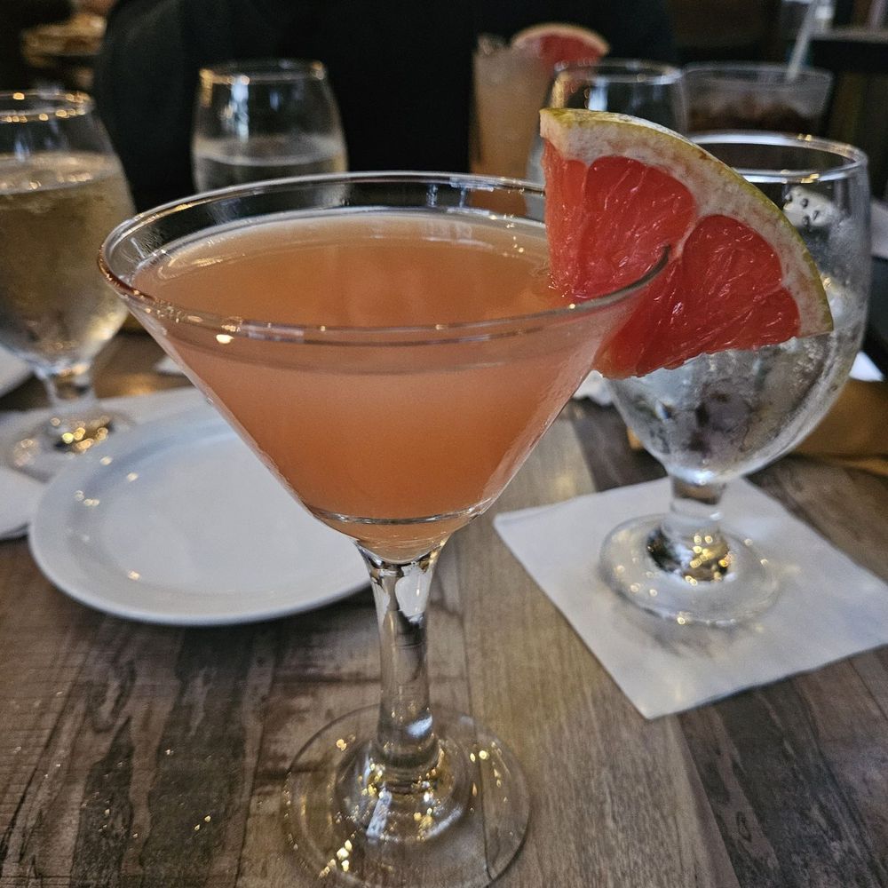 Scampi Grill - Grapefruit martini - Italian Near Me - Vero Beach, Florida Scampi Grill - Grapefruit martini - Italian Near Me - Vero Beach, Florida