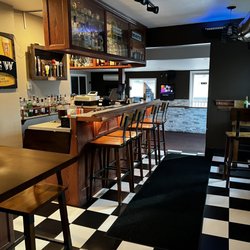 Del Rey Cafe & The Loft - Upstairs bar area