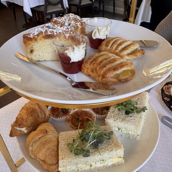Queens TeaHouse - Tea Rooms Near Me - Parkland, Florida
